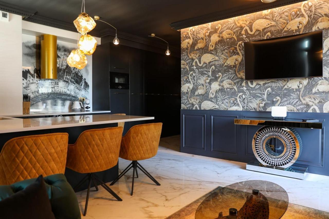 Golden Flamingo Apartment Gdansk